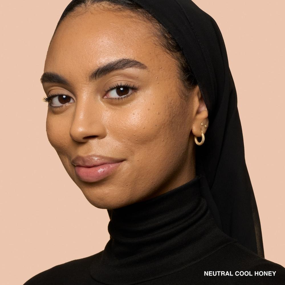 Bobbi Brown Weightless Skin Oil Controlling Foundation Spf 15 1 Oz Nc 062