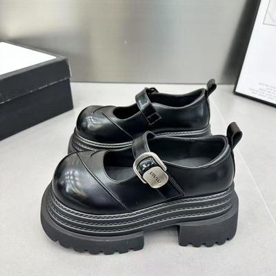 Internet-Berühmtheit Nische Designgefühl Plateauschuhe 2025 neue mittelhohe High-End Marfried Street hochwertig Lizhen flachmündige Schuhe