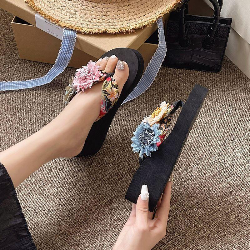 Fashion Non-slip Seaside Vacation Beach Sandals 2025 Summer New Fairy Flower Flip-flops