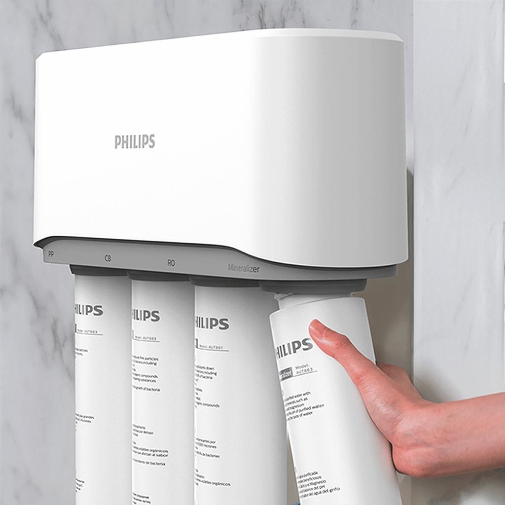 Philips Aut3268 Under-Sink Water Filtration System.