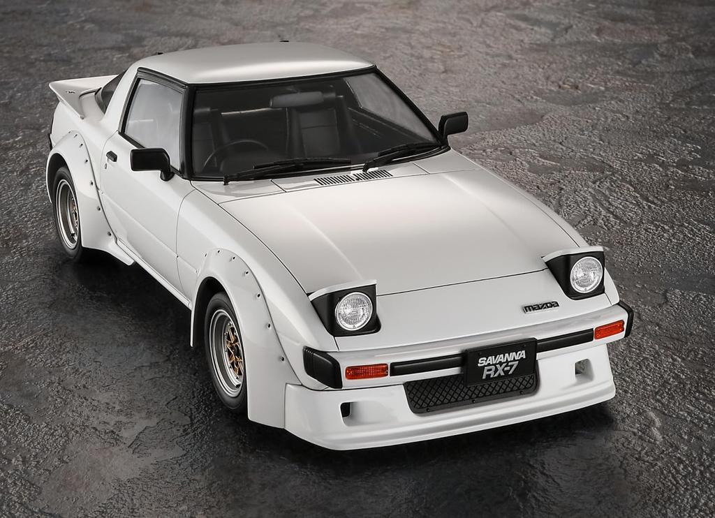 Hasegawa Mazda Savanna Early Model Custom Version Plastic Model 20760 1/24 RX-7 (SA22C) (Car)