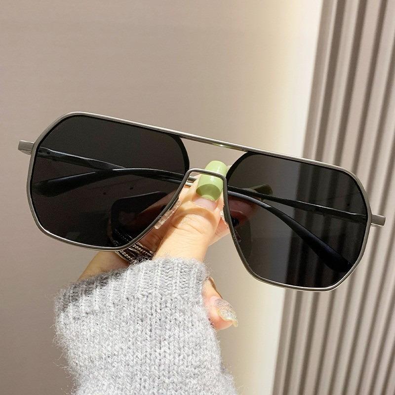 Color-changing Shades For Men UV-resistant Men's Pochromic Polarized Sunglasses Day And Night Outdoor Glasses Aviator Style