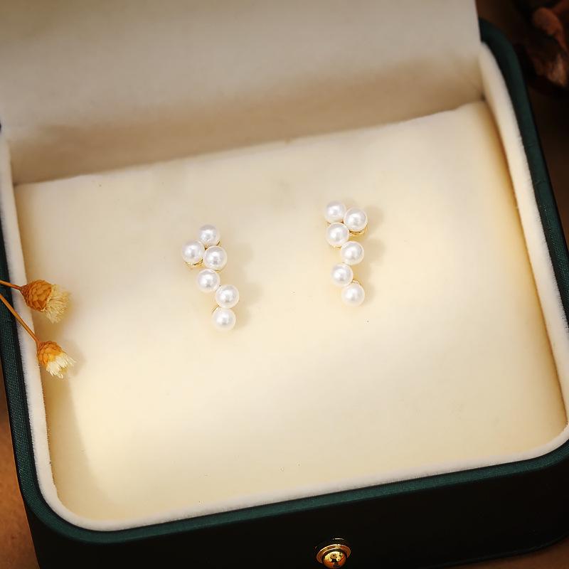 Элегантные серьги-клипсы с жемчужным диском: Стильные, Безболезненные, Не требующие прокола Серьги - Коллекция 2025