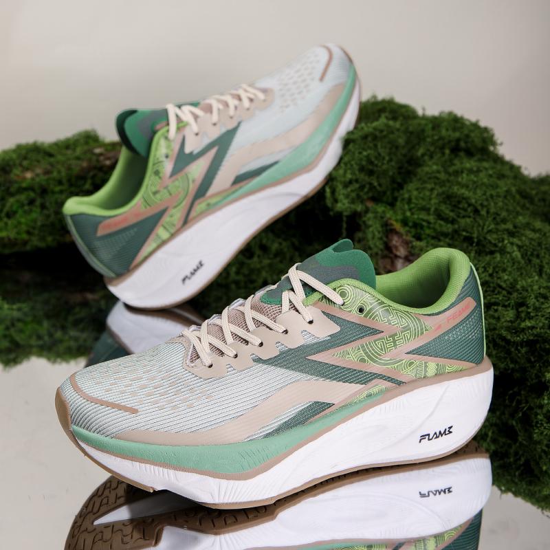 Hot Selling Men Women Run Shoes Fashion Soft Durable Multifunctional Sneakers Youth Ultra Light Outdoor Anti Slip Tennis Shoes