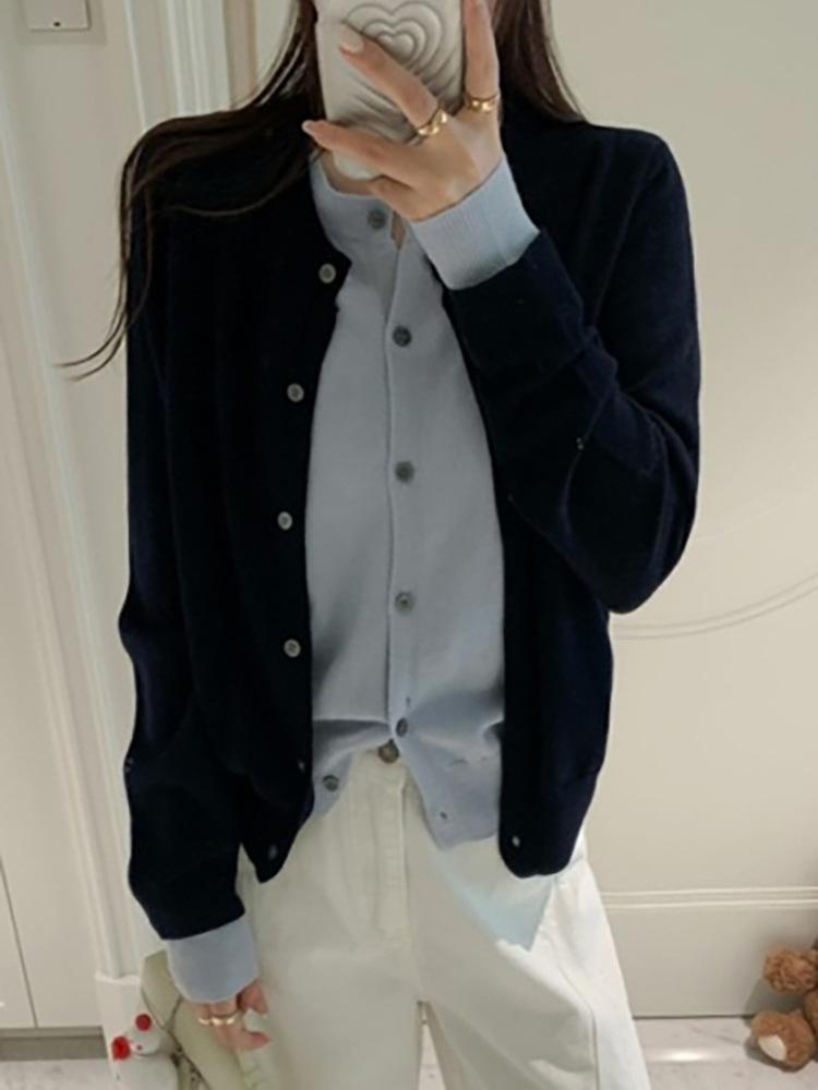 Fashion fake two-piece single-breasted knitted cardigan jacket women's spring and autumn round neck front shoulder top soft waxy sweater