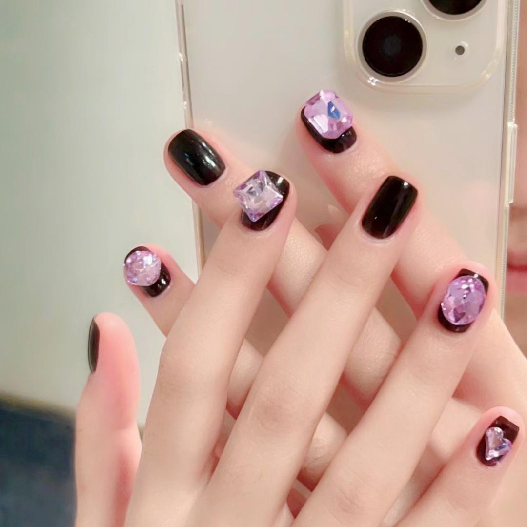 

A561 Purple Big Diamond Manicure: Short Black Cherry Bling False Nails