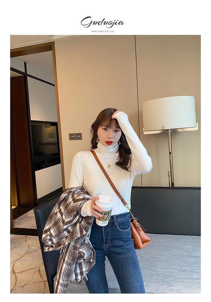 Women's Slim-Fit White High-Neck Sweater - Autumn/Winter 2026 Knitwear