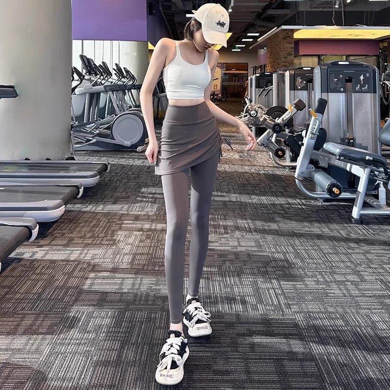 Women's Plus Size 2025 Shark Pants: Fake Two-Piece Long Sports Pants with Velvet Thickening – Perfect for Autumn/Winter Yoga and Fitness Skirt Style.