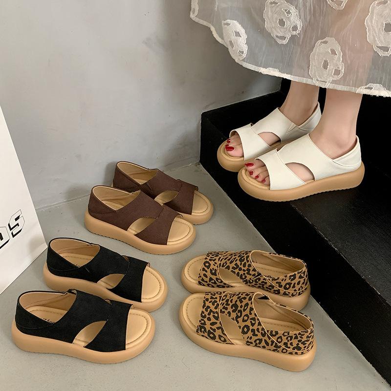 Muffin Platform Shoes Sandals Women's Summer Wear 2025 New Versatile Two-wear Slippers Flat-soled Soft-soled Beach Shoes