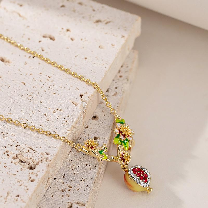 Copper plated real gold sweet exquisite sweet cool wind enamel oil drop pomegranate flower collarbone chain women's high sense summer necklace