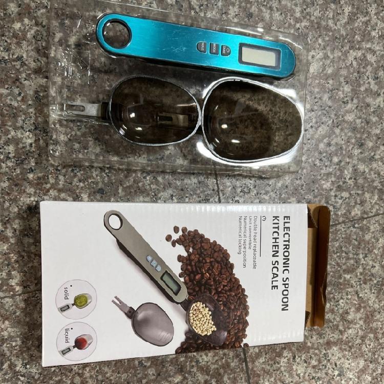 Accurate Digital Pet Feeding Scoops With LCD Display For Home And Veterinary Use Pet Feeding Tool