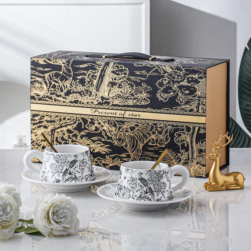 Retro Amerikanische Keramiktassen und Untertassen Chinesischer Stil Mittsommer Blume und Vogel Kaffeetassen und Untertassen Hepburn-Stil Nachmittagstee Mark Paar-Tassen