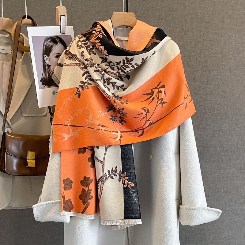 Autumn New Cashmere Tassel Scarf Women's Fashion Age-reducing Jacquard Scarf Warm and Thickened Large Shawl