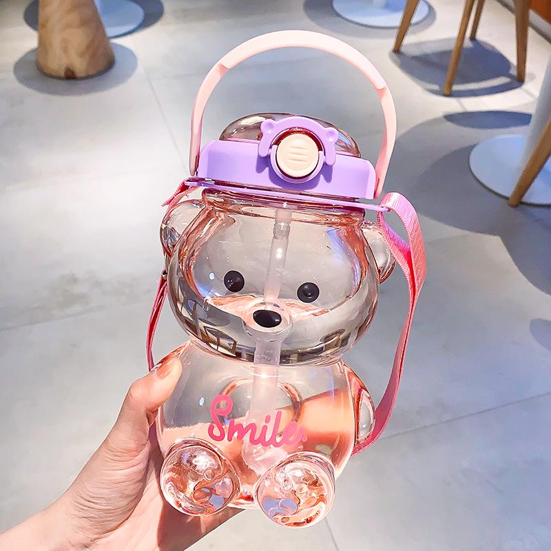 

Детский портативный стакан-поильник большой вместимости с откидной крышкой In Stock for Immediate Dispatch