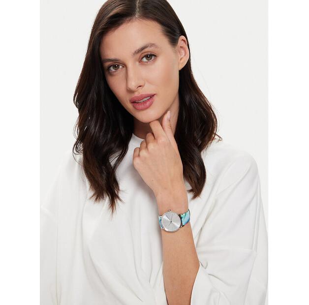 Часы Armani Exchange Lola