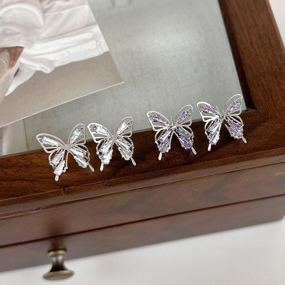 

Изысканные полые серьги-гвоздики с бабочкой, милые серьги-гвоздики с бабочкой и цирконом, женские серьги Style 1