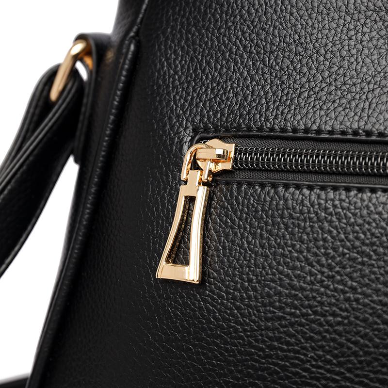 Fashionable Women's Faux Leather Shoulder Bag, Multi-layer Middle-aged Mother Bag, Retro Shoulder Bag, Perfect for Commuting, Travel, and Daily Use