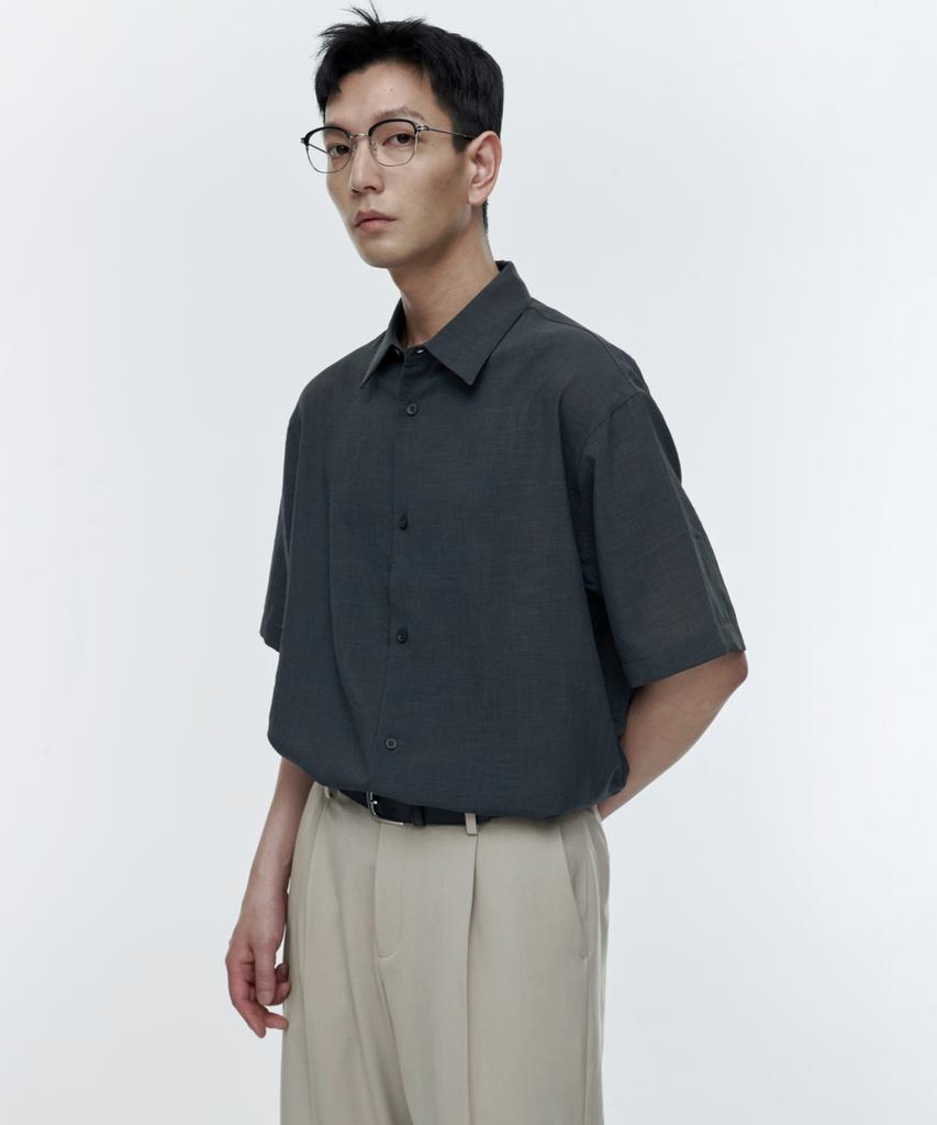 MUSINSA STANDARD Relaxed Linen-Like Short Sleeve Shirt [Dark Gray]