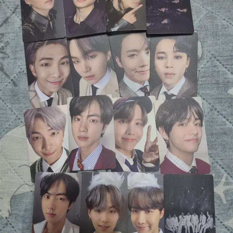 

BTS Пакет фотокарточек