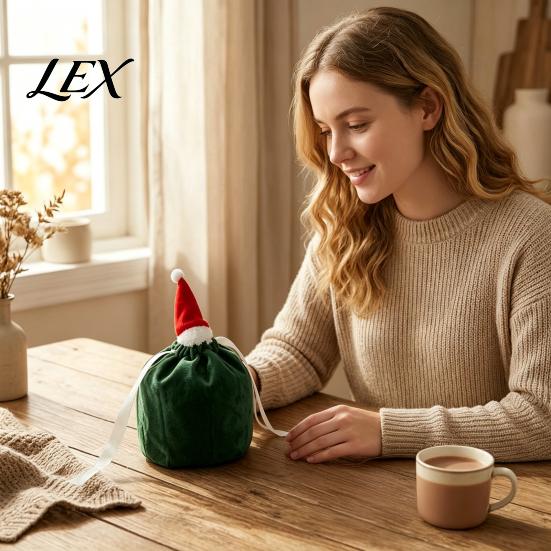 Christmas Party Table Decorations Drawstring Gift Bags with Santa Hat, Reusable Velvet Xmas Goodie Sacks, Festive Soft Plush Hat Candy Apple