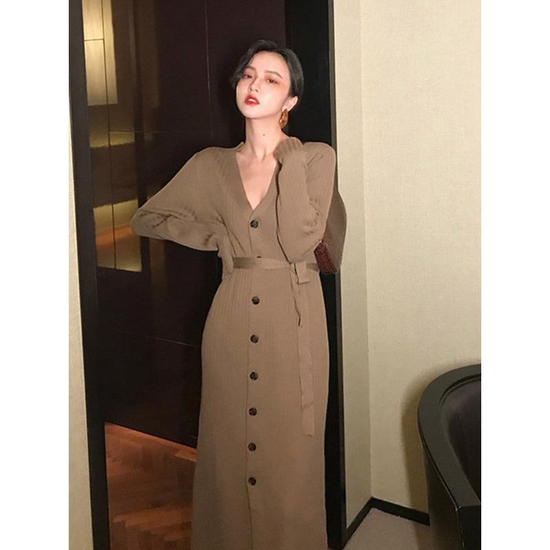 

Осень и зима новый темперамент светская львица Муза фанат с длинным платьем высокое чувство длинный рукав вязаное платье дети XL