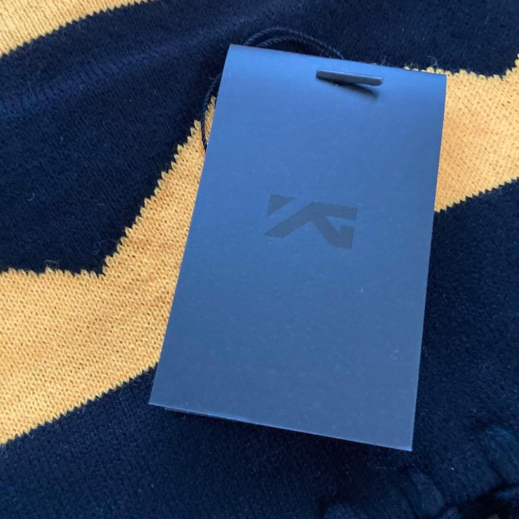 [USED] BIGBANG + a muffler official product