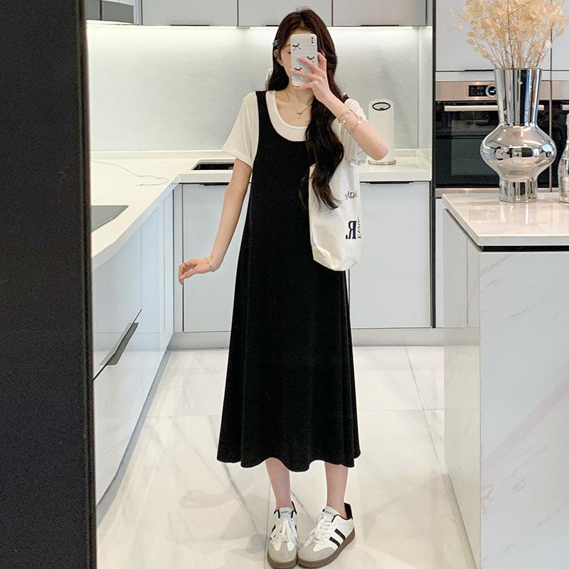 Stylish Maternity Dress: Fake Two-Piece Design for Summer 2026 Medium