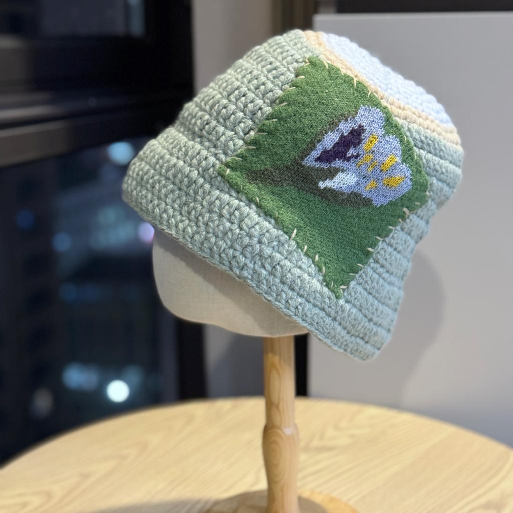 Hand woven Patchwork Woolen Hat for Women in Autumn and Winter Face Showing Small Toe Cap Warm Knitted Fisherman Hat