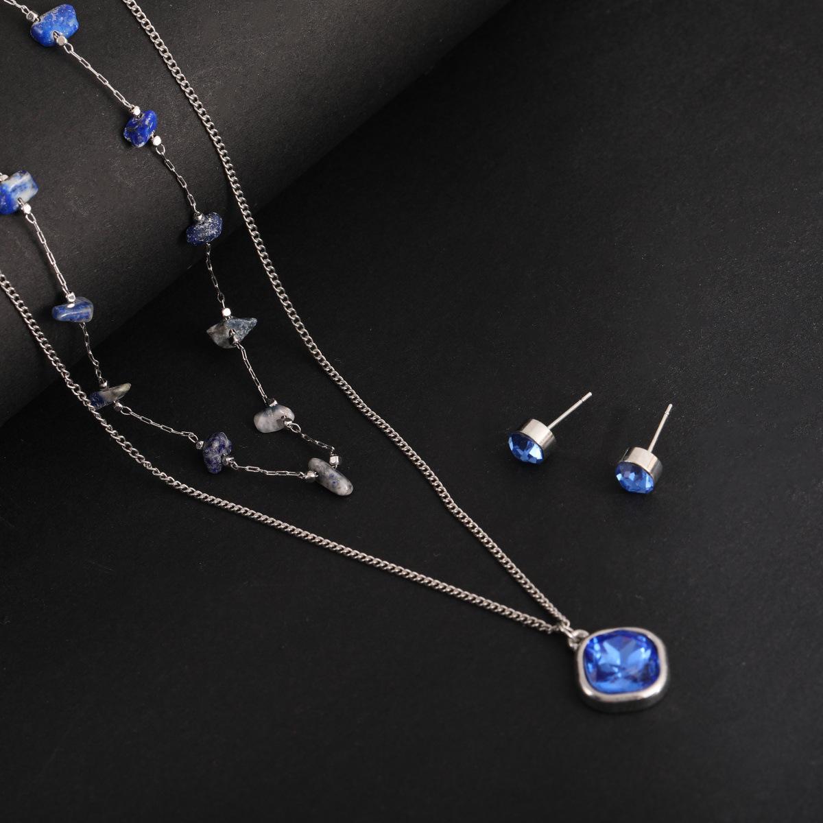 

Dreamy Blue Stone Double-Layered Clavicle Necklace for Women