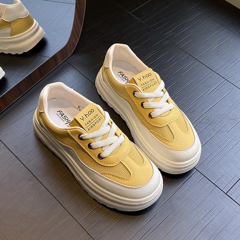 

Sports and leisure little white shoes women s 2025 new retro style, light, comfortable and not tired, soft-soled versatile single shoes 40 жовтий