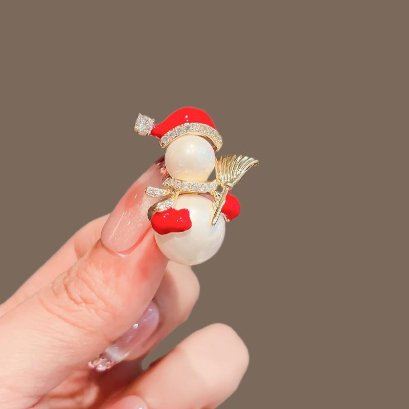 Cartoon Snowman Christmas Tree Brooches For Women Versatile Light Luxury Lapel Pin Clothing Accessories Party Gifts