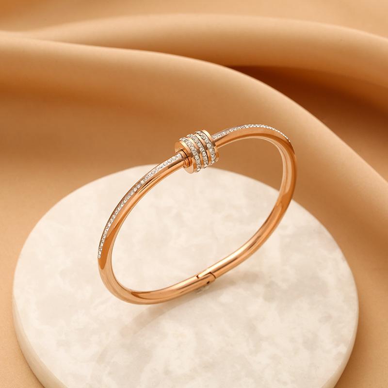 HtpweStainless Steel Small Waist Inlaid Zirconium Bracelet Women 18k Plated Couple Holiday Gift Bracelet Party Daily Zircon