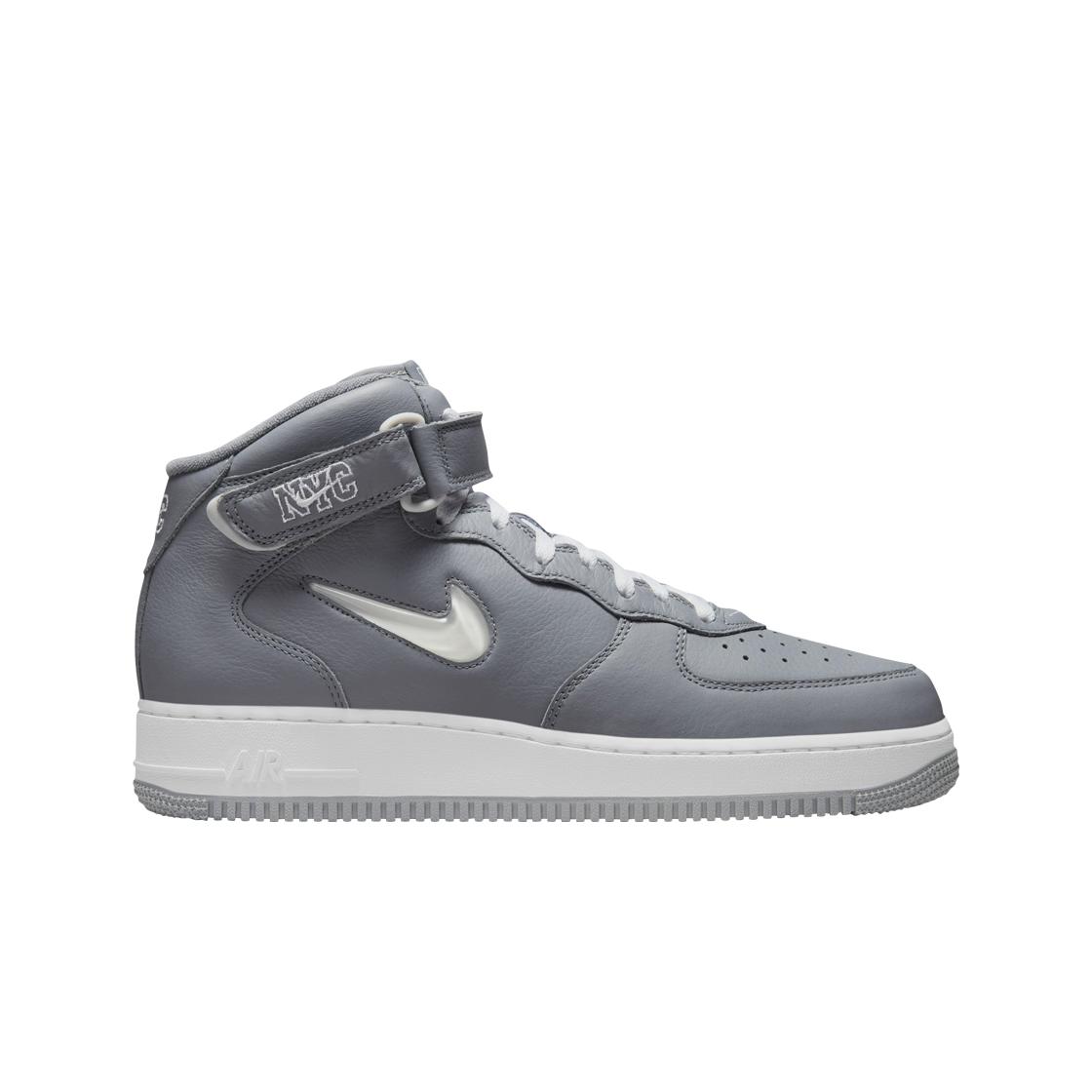 

Мужские кроссовки Nike Air Force 1 Mid QS NYC Cool Grey DH5622-001