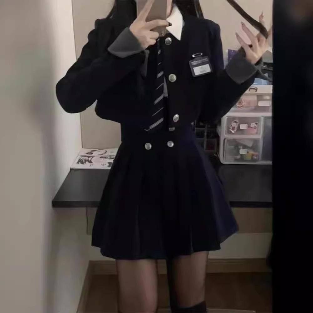Women's Spring/Autumn American College Style Three-Piece Set: Short Blazer, High-Waisted Slimming Pleated Skirt