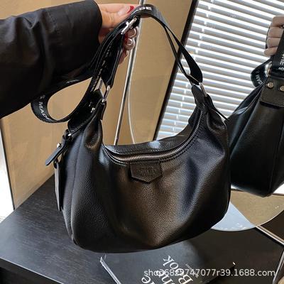 Version coréenne sac à bandoulière décontracté tendance niche style sportif sac dumpling sac à bandoulière pour femmes sac à bandoulière rétro simple