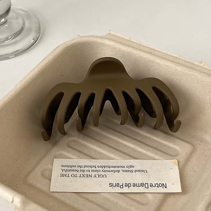 Korean Black Large Hair Claws for Women Girls Elegant Acrylic Hairpins Barrette Crab Hair Clips Headwear Hair Accessories