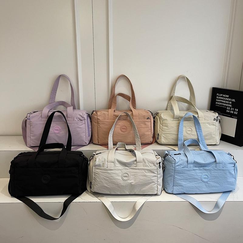 Lightweight Sports Fitness Bag Separation Shoes Bags Outdoor Short Trip Bag Large Capacity Commuter Shoulder Bag Dry Wet Separation