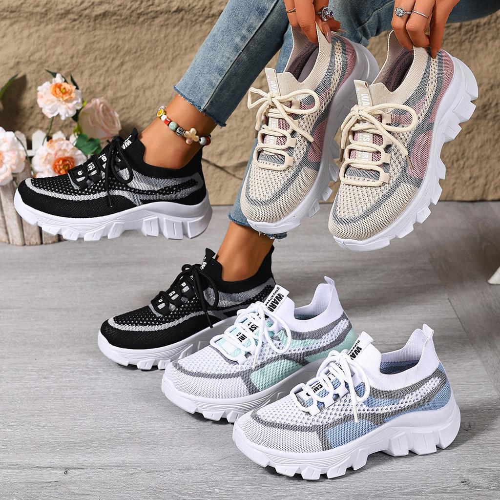 2026 New Plus Size Women's Sneakers Breathable Lightweight Shoes for Women Casual Sneakers for Women