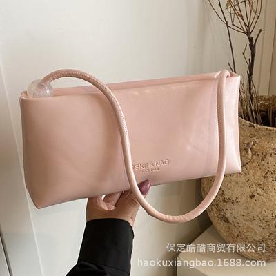 Underarm Bag Women's Spring and Summer 2025 New Fashion Niche Design Shoulder Messenger Bag High-end Women's Baguette Bag