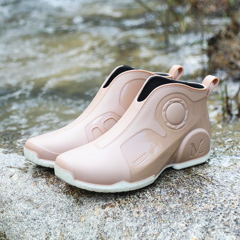 Men's Fashion Ankle Rain Shoes 2024 Winter Outdoor Waterproof Work Shoes Fashion Short Boots Car Washing Rubber Men's Shoes