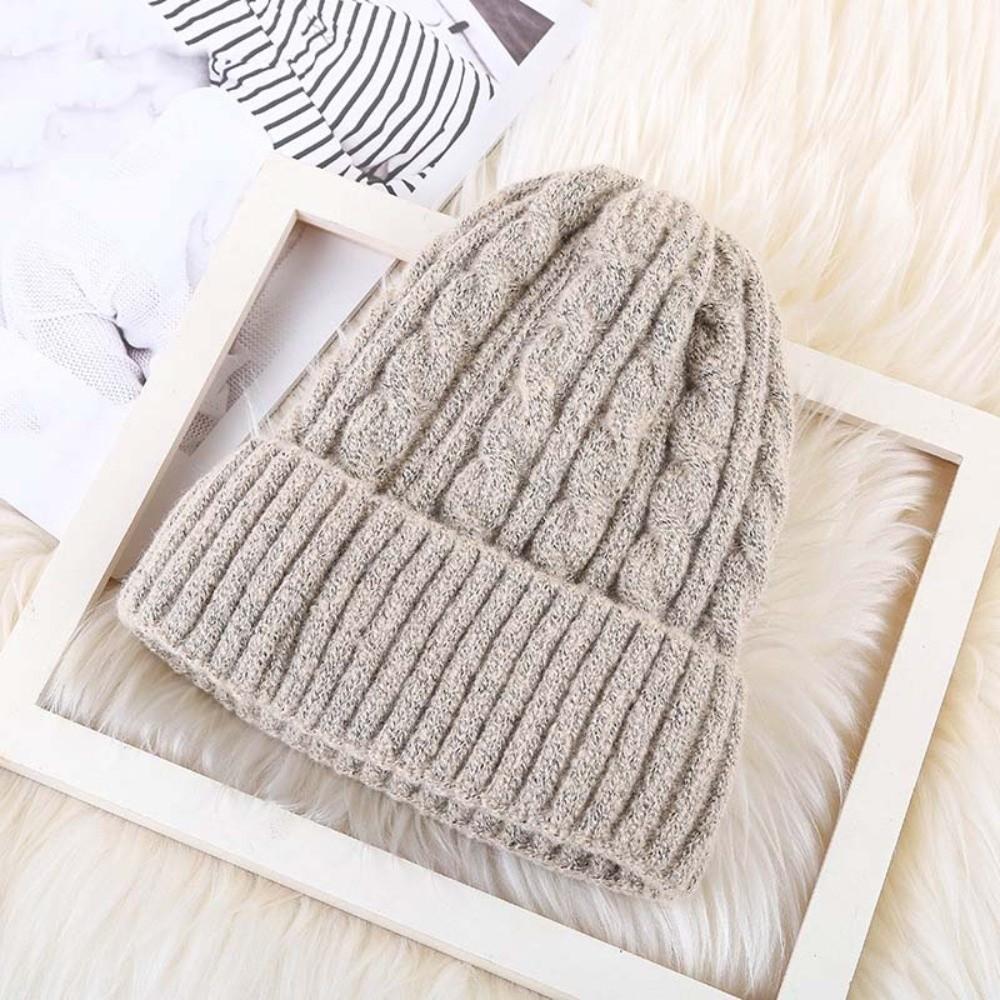 Trendy Twists Knitted Hat Elastic Woolen Hat Versatile Winter Pullover Cap  Outdoor