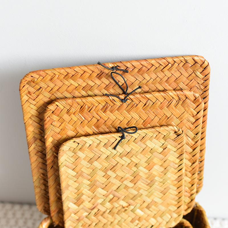 Handmade Straw Rattan Gift Basket with Lid – Woven Storage Box for Stationery & Souvenirs