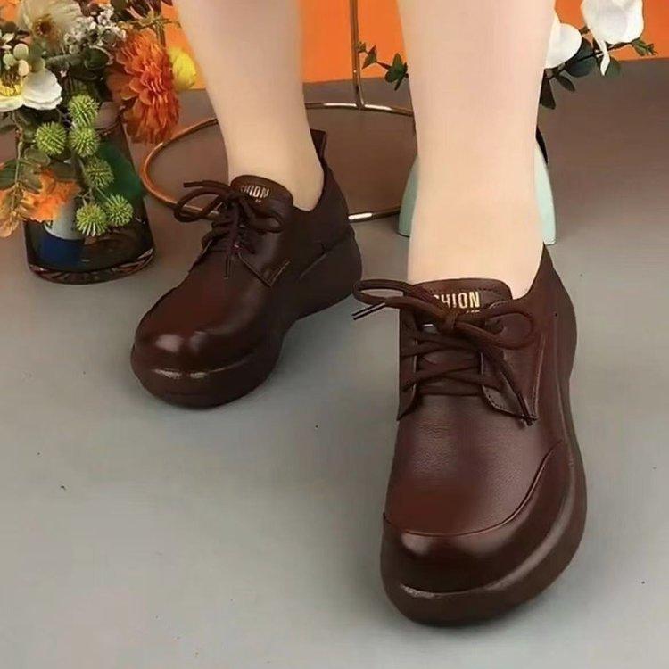 Single shoes women's muffin platform 2025 autumn new comfortable and versatile mother shoes light and non-slip casual women's small leather shoes