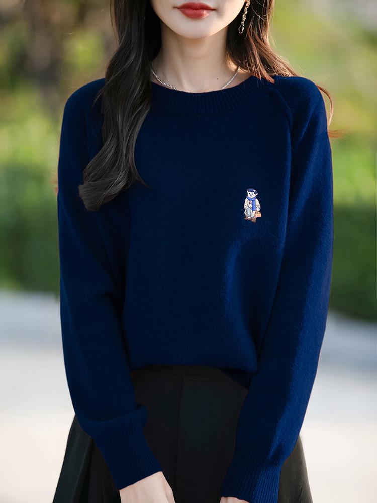 Women's Korean Style Bear Embroidery Thick Knit Sweater - Autumn/Winter Casual Long Sleeve Pullover