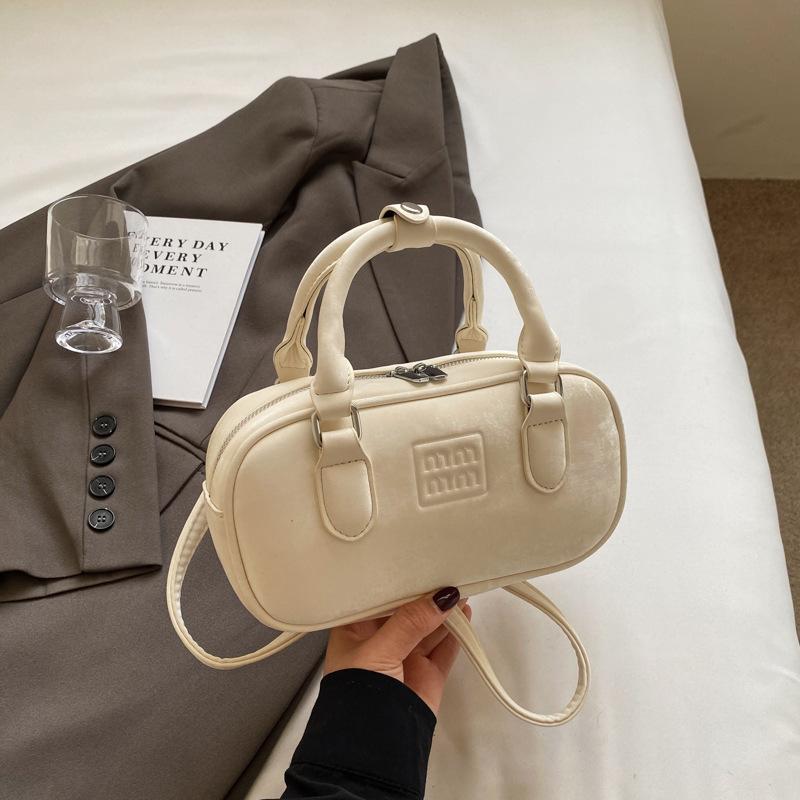 

2024 Новая маленькая свежая портативная сумка-подушка женская сумка Mori Trend Летняя легкая трендовая сумка через плечо