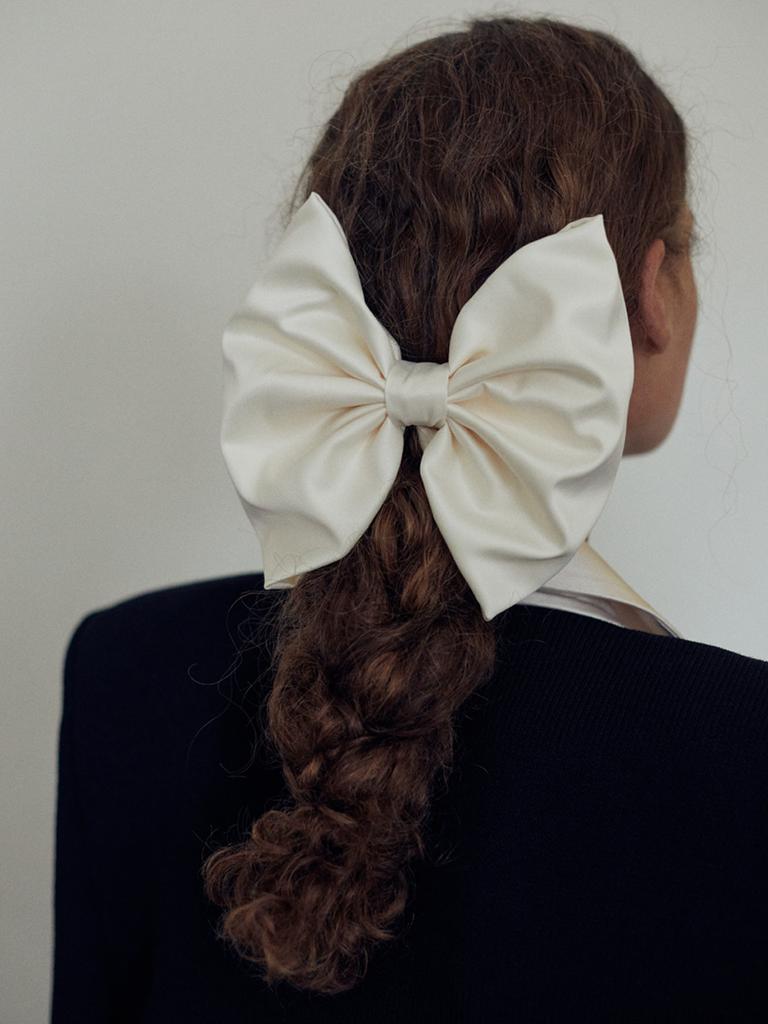Elizabeth Moments Ivory Large Satin Ribbon Hairpin