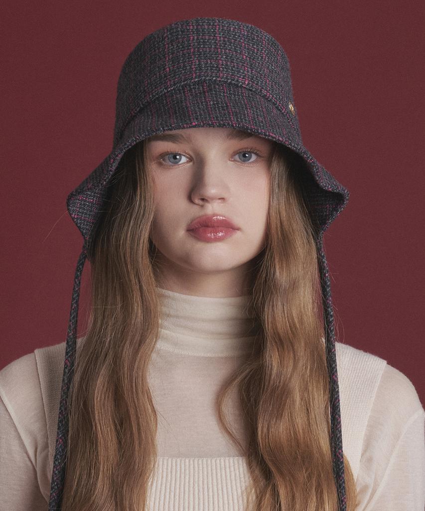 Hwaiteusaenjeu Checked Wool Variant Bonnet Hat Herona (4 Colors)