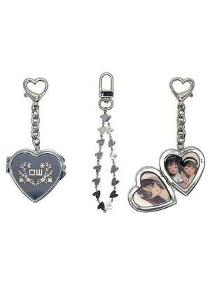 OTHER-worldly Surgical Heart Keyring Set
