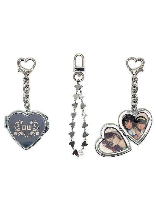 

OTHER-worldly Surgical Heart Keyring Set FREE