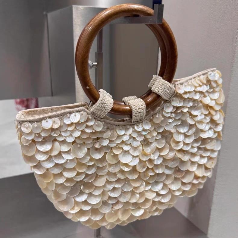 Spring And Summer High-End Pure Handmade Natural Shell Bag Fairy Handheld Girl Bag Niche Bag Personality Trend